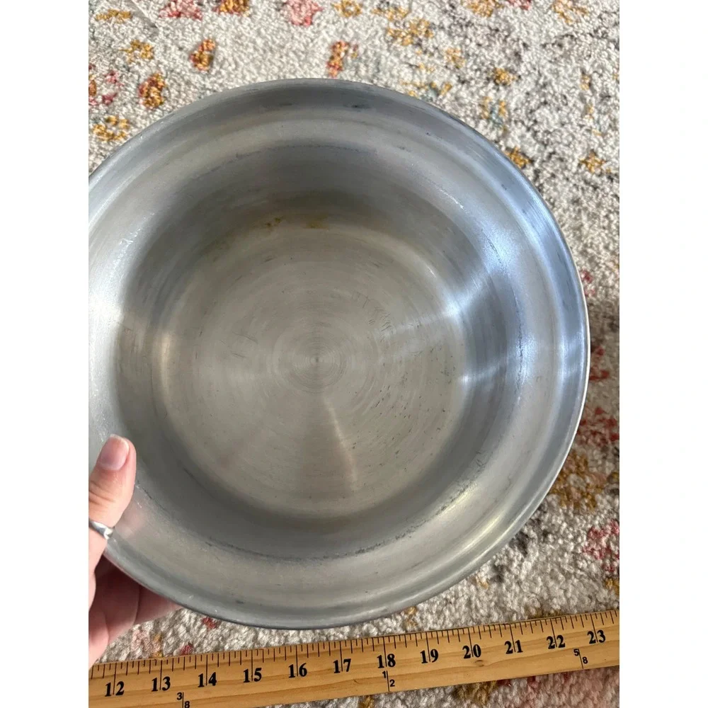 IC Made in Italy Hammered Aluminum Covered Serving Bowl‎ Beaded Rim Silver Tone